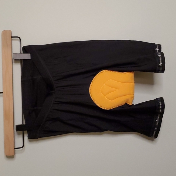 CANNONDALE (Sm) Women's Bike Shorts w/Chamois - Picture 6 of 7